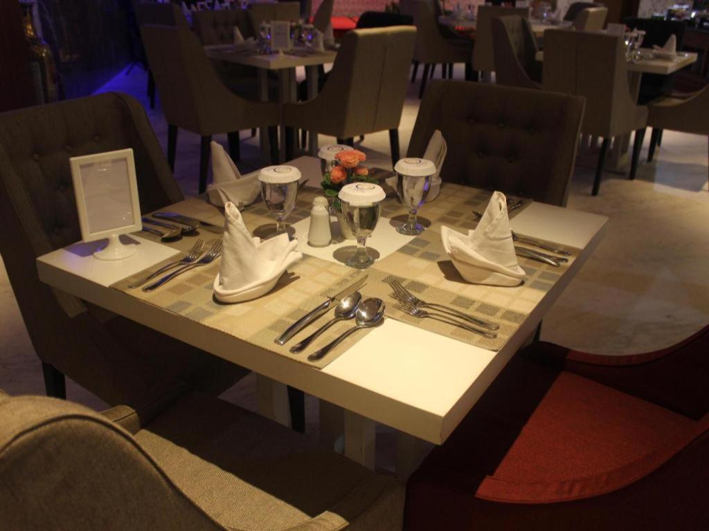 G'Sign Hotel Banjarmasin Banjarmasin  Kültér fotó