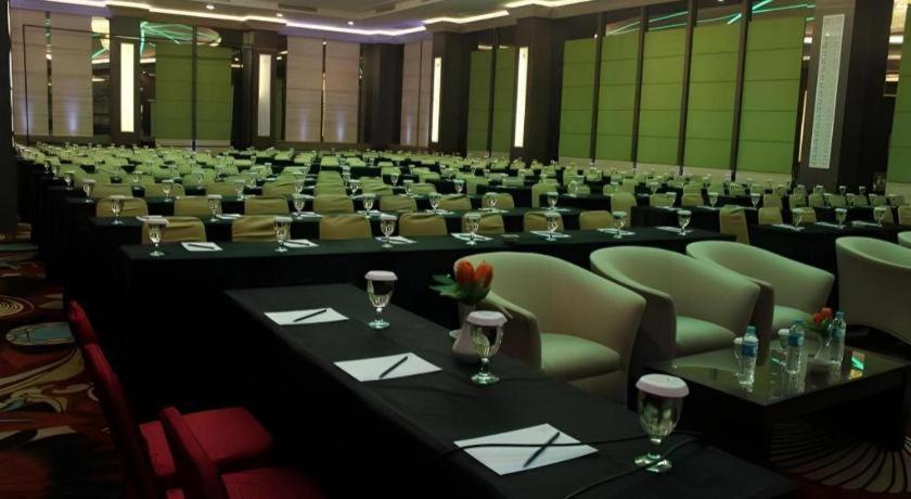 G'Sign Hotel Banjarmasin Banjarmasin  Kültér fotó